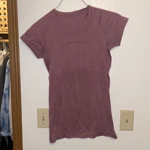 Lululemon short sleeve